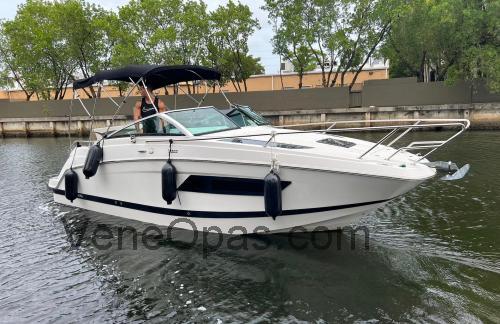 Four Winns Vista 255 OB Tekniset tiedot ja arvostelut 